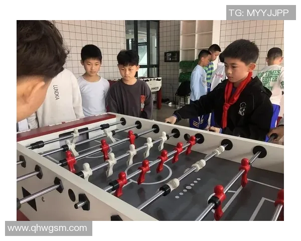 足球魅力无限探秘：从起源到全球风靡背后的故事与发展